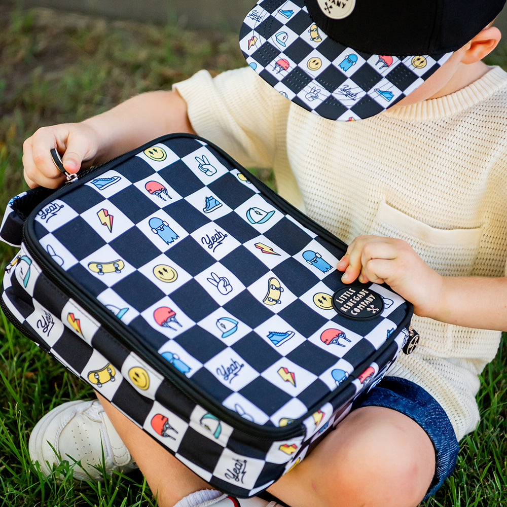 CHECKMATE INSULATED LUNCH BAG