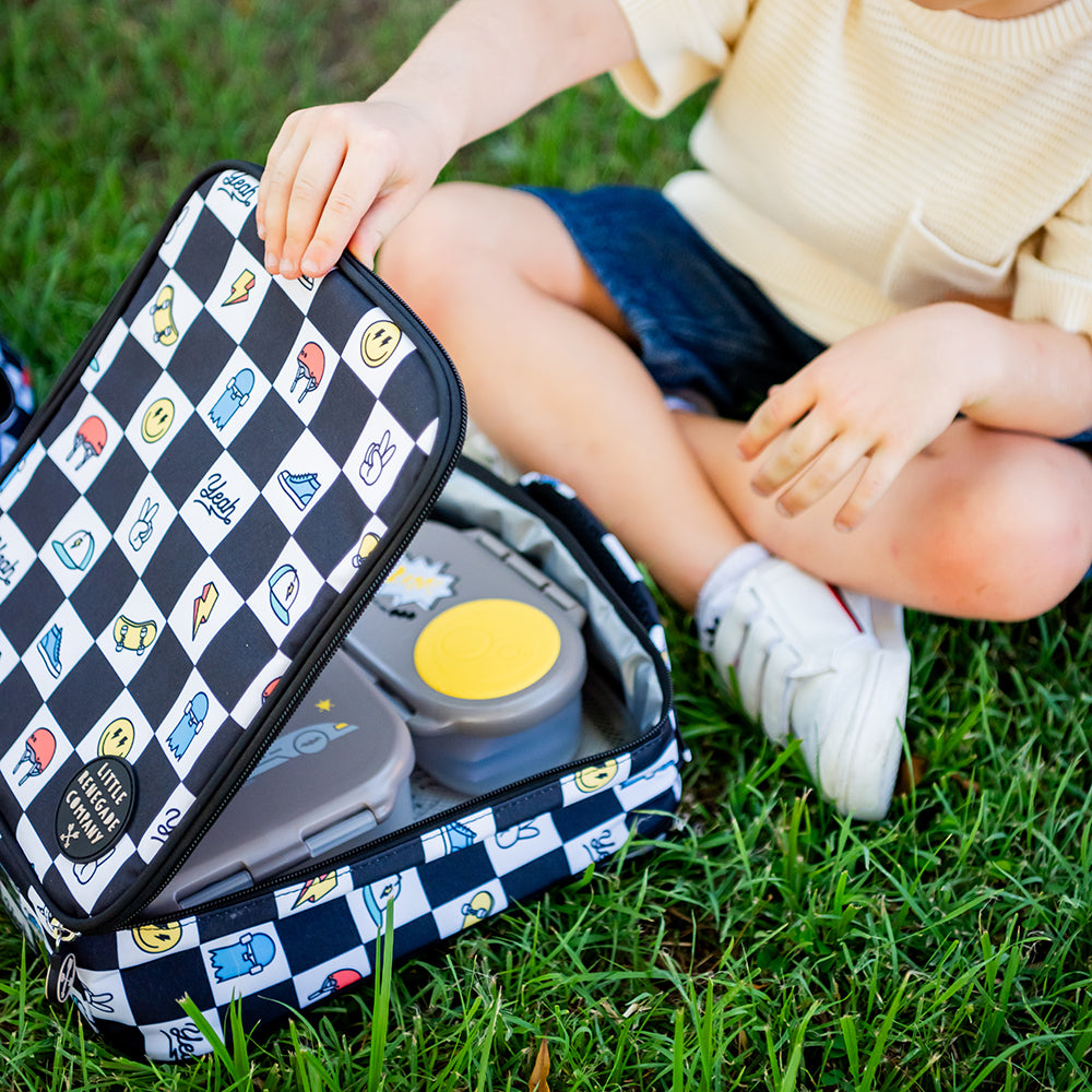 CHECKMATE INSULATED LUNCH BAG